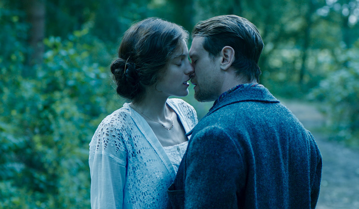Emma Corrin Is A Caged Bird In Lady Chatterley’s Lover [Telluride Review]
