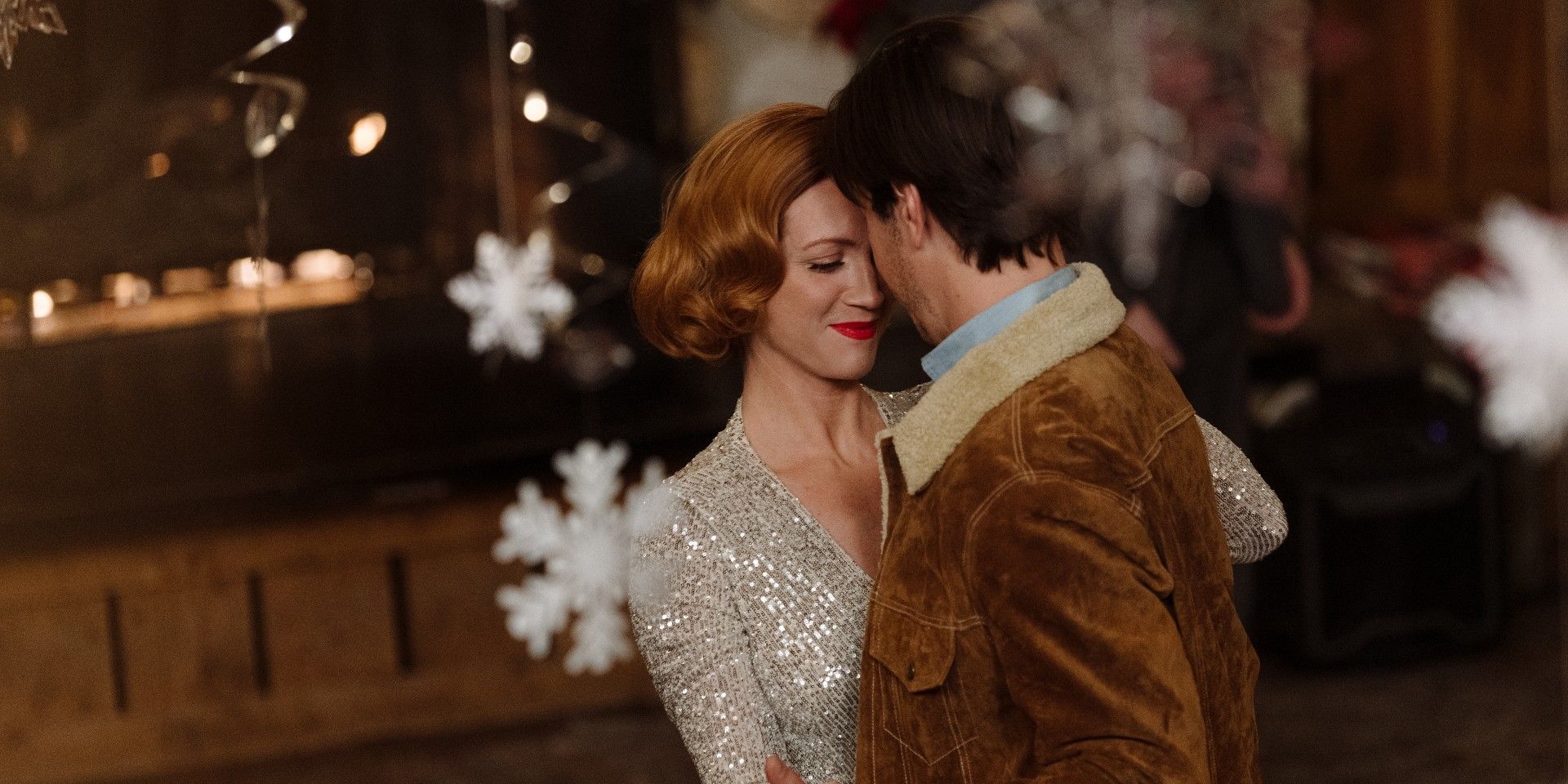 A Holiday Romcom More Sticky Than Sweet