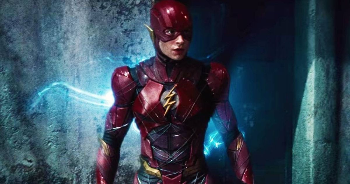 The Flash Prequel Comic Reveals Batman Gifting Barry’s Iconic Ring