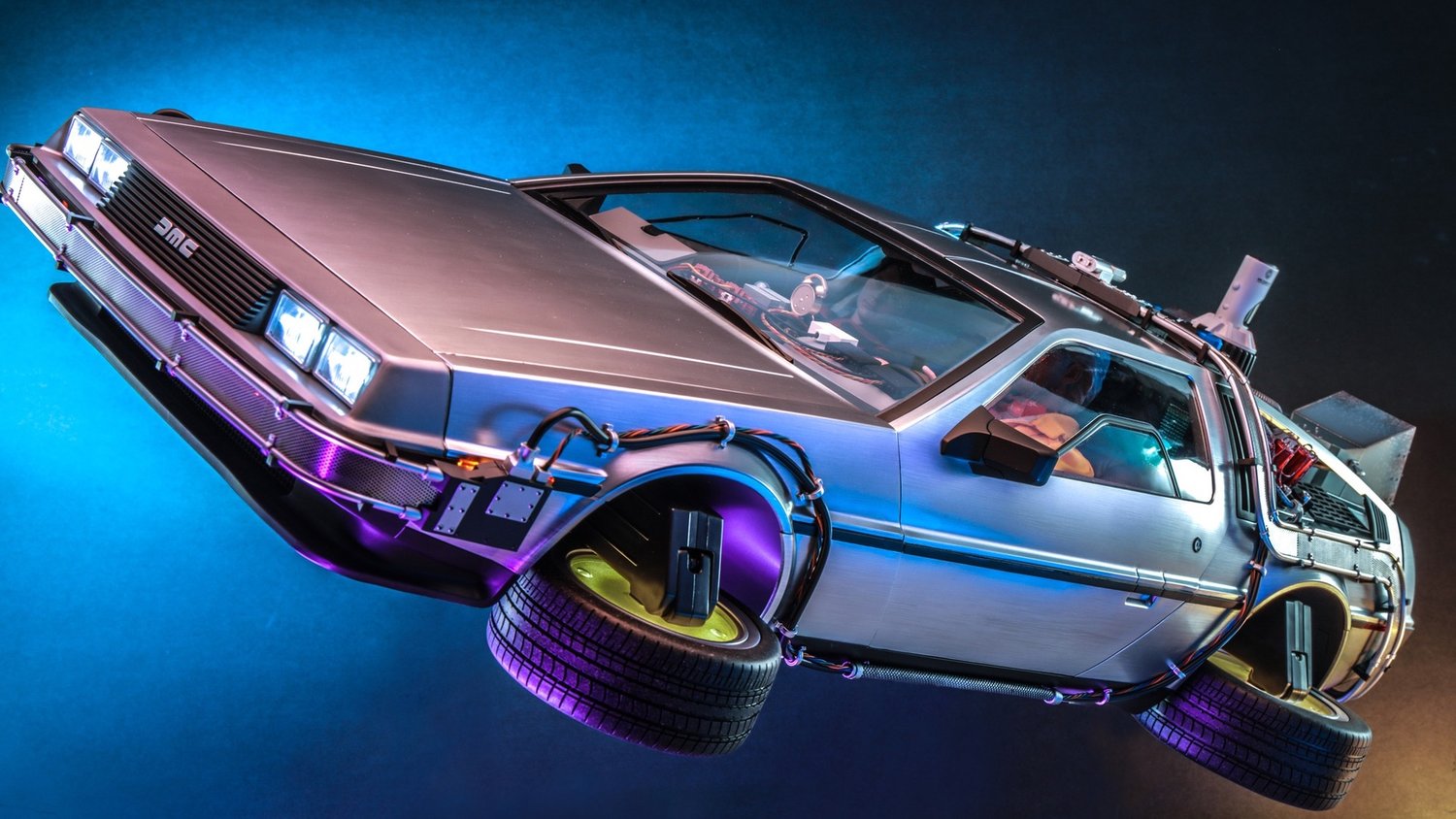 Hot Toys Shows off BACK TO THE FUTURE II