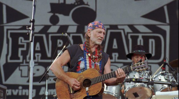 “It Was up to the Subject To Choose Their Own Eyeline”: DP Bobby Bukowski on Willie Nelson & Family 
