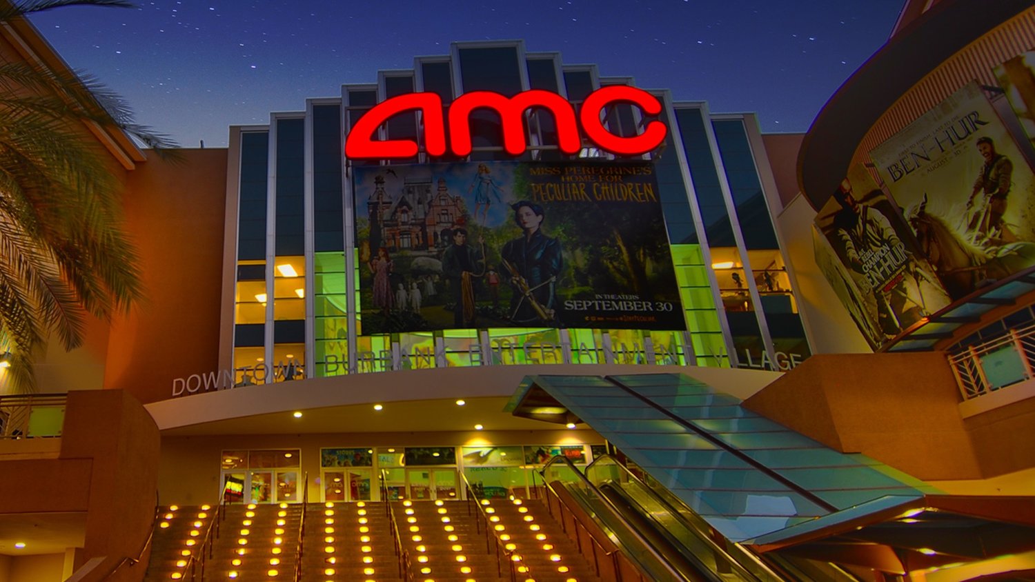 AMC Theaters Will Start Charging More for Better Seats; Elijah Wood Criticizes Them for Penalizing People with Lower Income — GeekTyrant