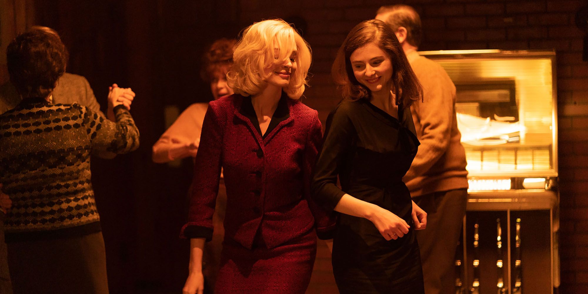 Anne Hathaway Is Alluring In Oldroyd’s Underbaked Drama [Sundance]