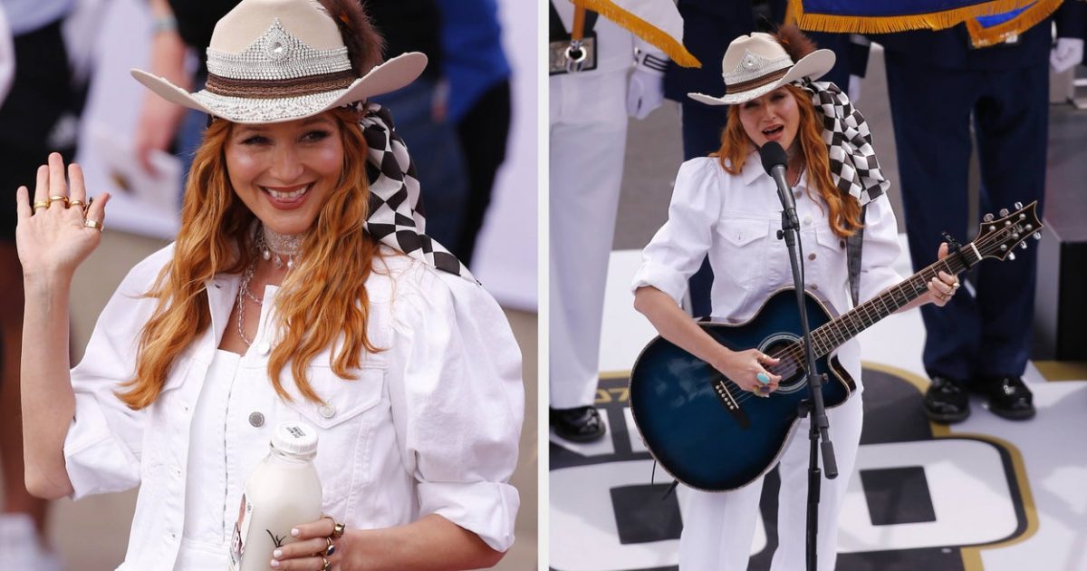 People Are Really, Really Mad About Jewel's National Anthem Performance: "The National Anthem Should Never Be Changed Like This"