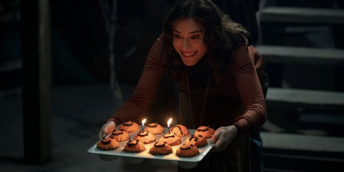 Lizzy Caplan and Antony Starr Are Terrifying