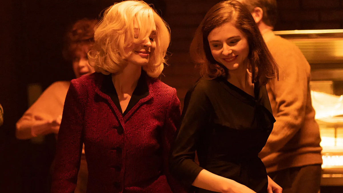 ‘Eileen’ Film review: Thomasin McKenzie and Anne Hathaway make an Intense Screen Pairing