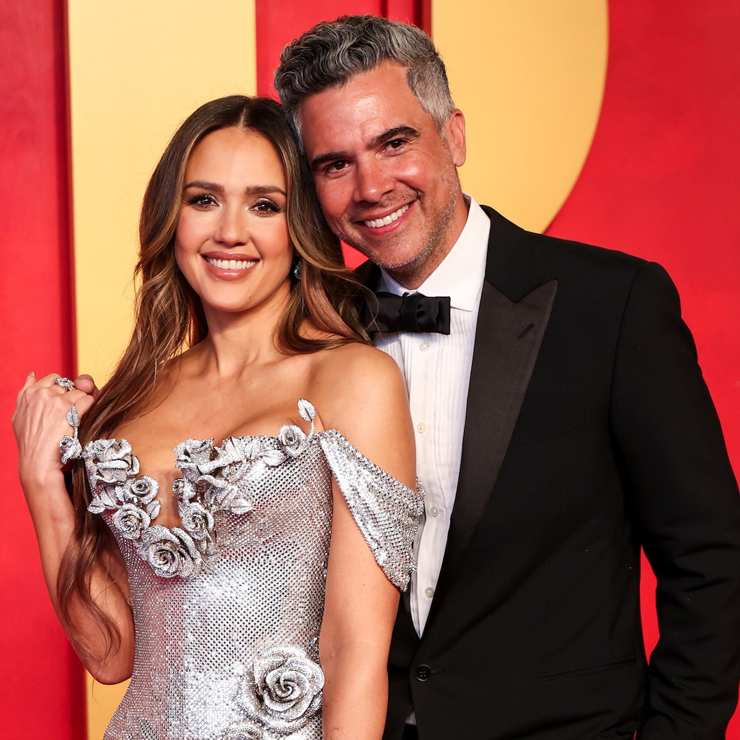 Jessica Alba & Cash Warren’s 2024 Oscars Date Night Is Sweet as Honey