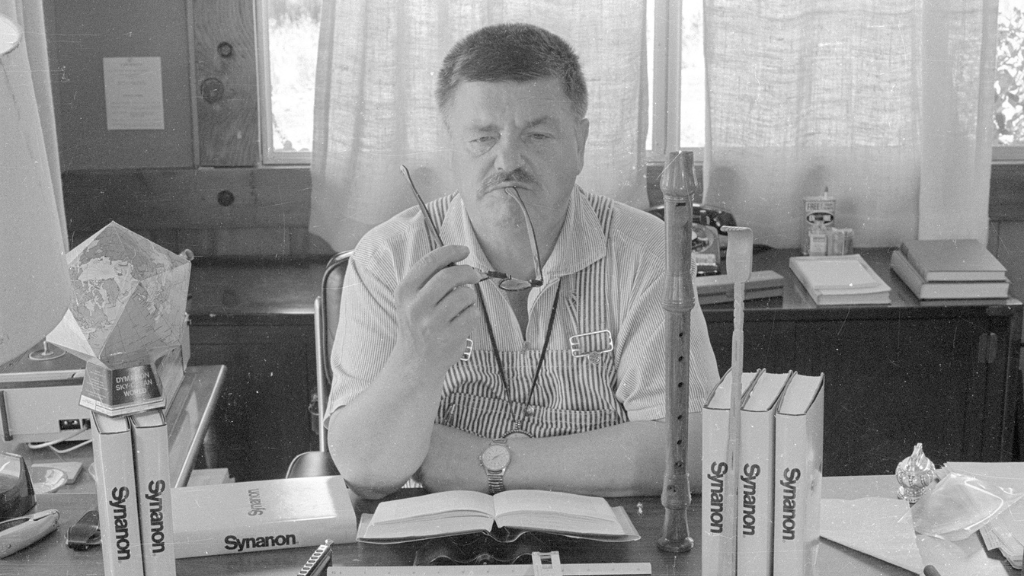 The Synanon Fix Directors on Harrowing, Tragic Story of Chuck Dederich’s Rise and Fall From 1950s to 1990s