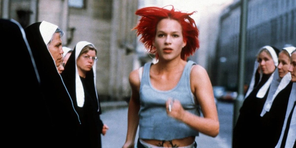 ‘Run Lola Run’ Review – Tom Tykwer’s Thriller Sprints to the Finish Line