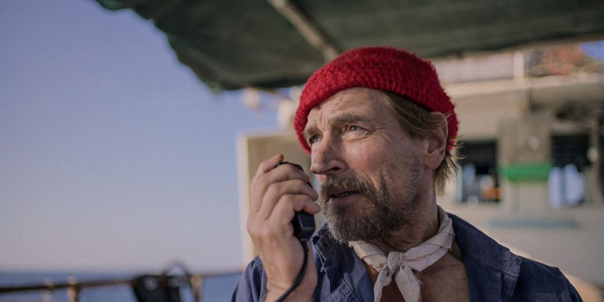 ‘The Last Breath’ Review – This Sharksploitation Horror Both Sinks and Swims