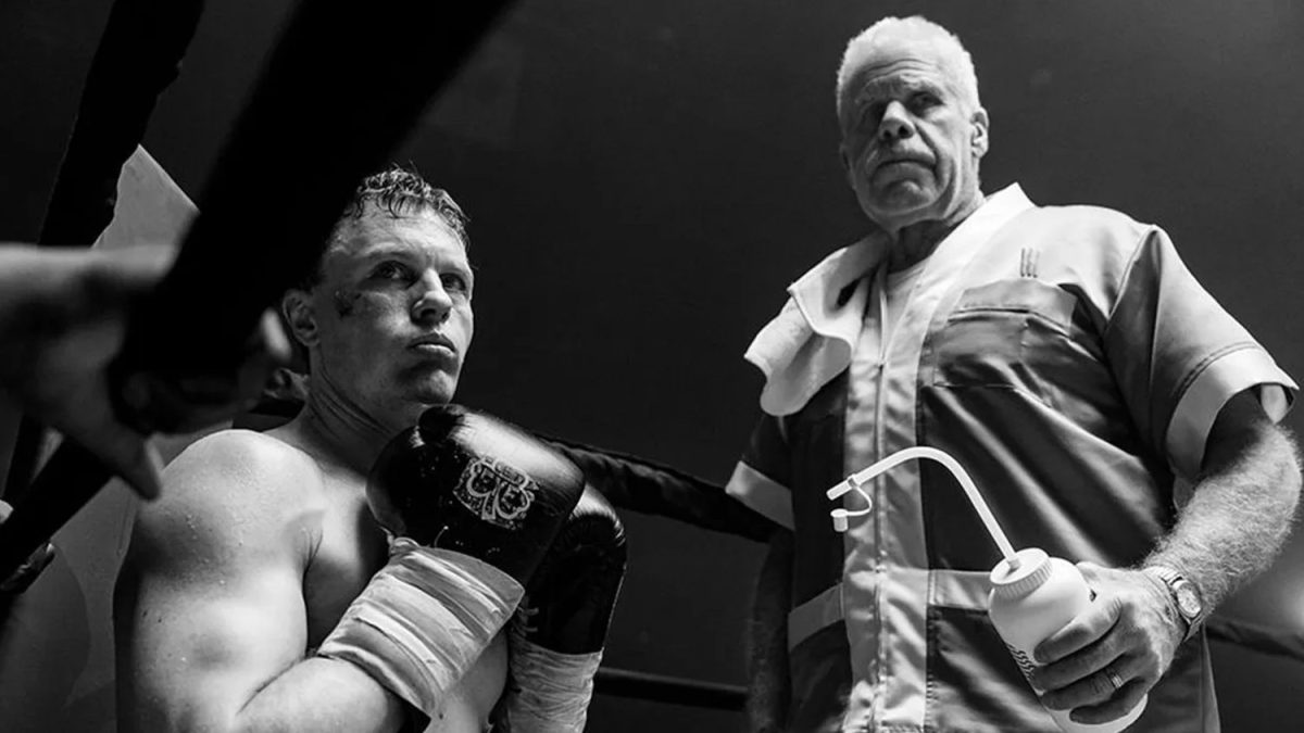 Great Trailer For The Boxing Drama DAY OF THE FIGHT Starring Ron Perlman and Michael Pitt — GeekTyrant