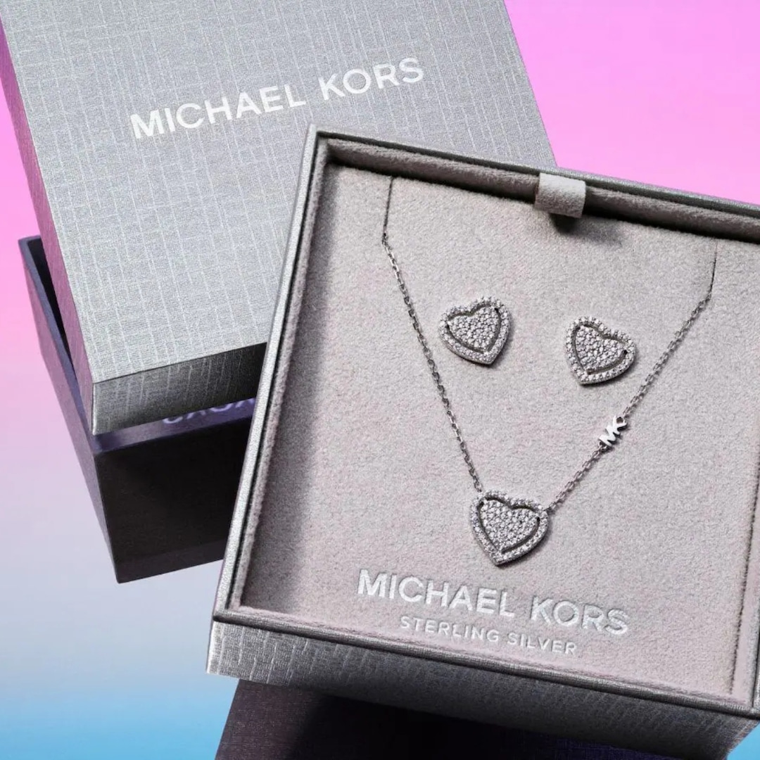 Score Valentine’s Day Handbags & Gifts Under $99