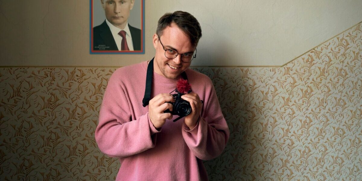 Mr. Nobody Against Putin’ Review: A Startling Documentary That Fights for Hope in a Hopeless Russia