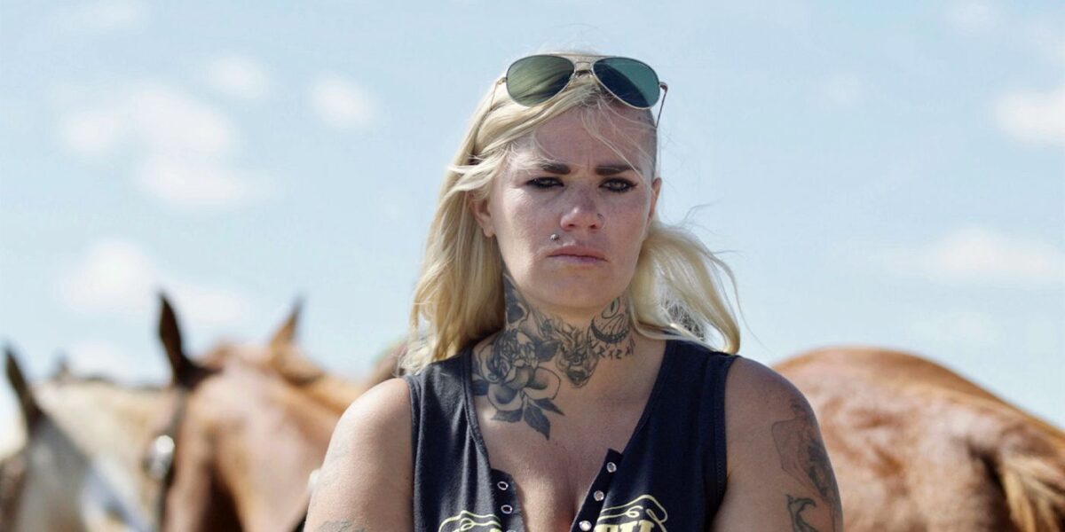 ‘East of Wall’ Review: Jennifer Ehle and Two Non-Actors Make for a Breathtaking Central Trio in Grounded Horse Drama