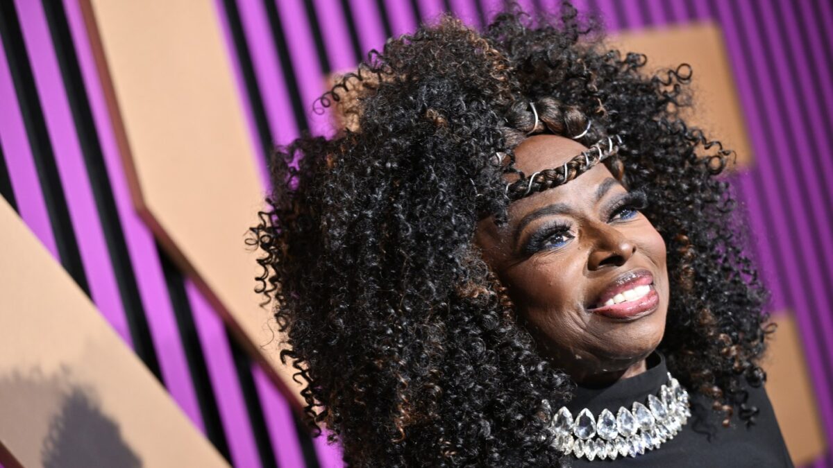 Grammy-Nominated R&B Singer Dies in Car Crash