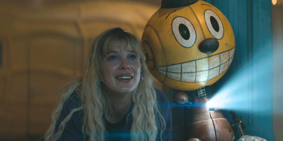 Chris Pratt and Millie Bobby Brown Phone It In Hard for the Russos’ Robotic Netflix Nightmare