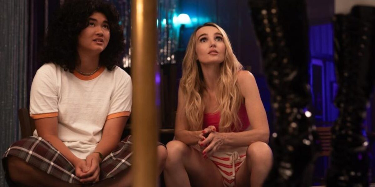 Chloe Fineman Gives Generation Z the Teen Sex Comedy They Deserve