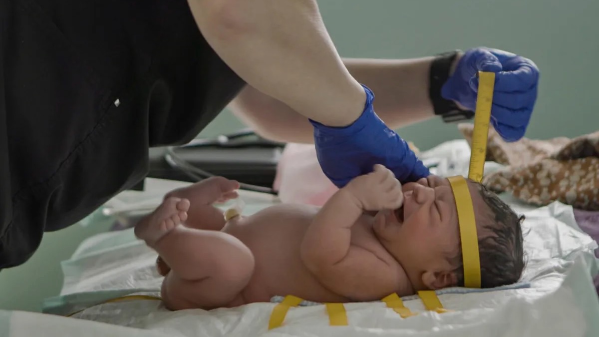 “… The Visual Approach of the Documentary is Deeply Influenced by Amish and Mennonite Norms”: Elaine Epstein on her SXSW-Premiering Arrest the Midwife