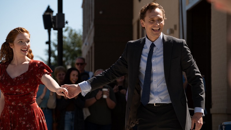 “Thanks, Chuck!”: Tom Hiddleston Embodies Stephen King’s Profound Vision in The Life of Chuck