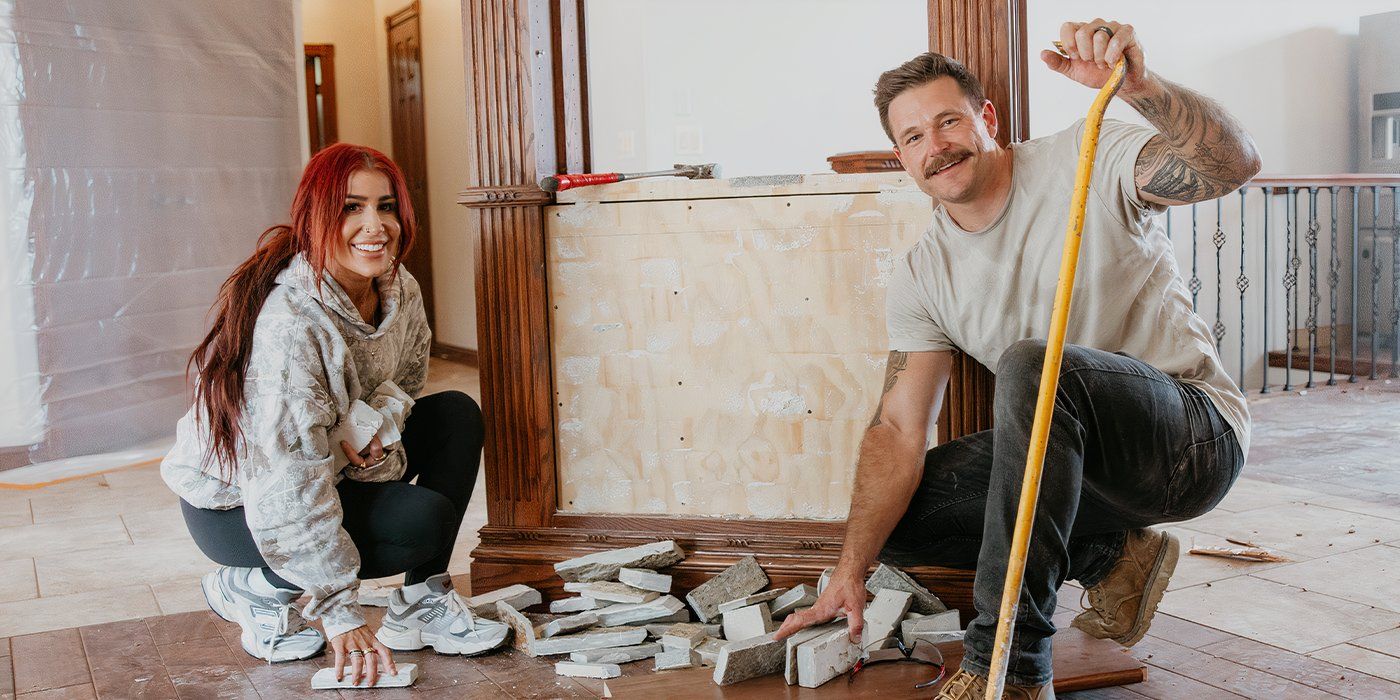 Chelsea & Cole DeBoer Rebuild After a Car Crashes Into Their Store — Just in Time for the ‘Down Home Fab’ Season 3 Premiere