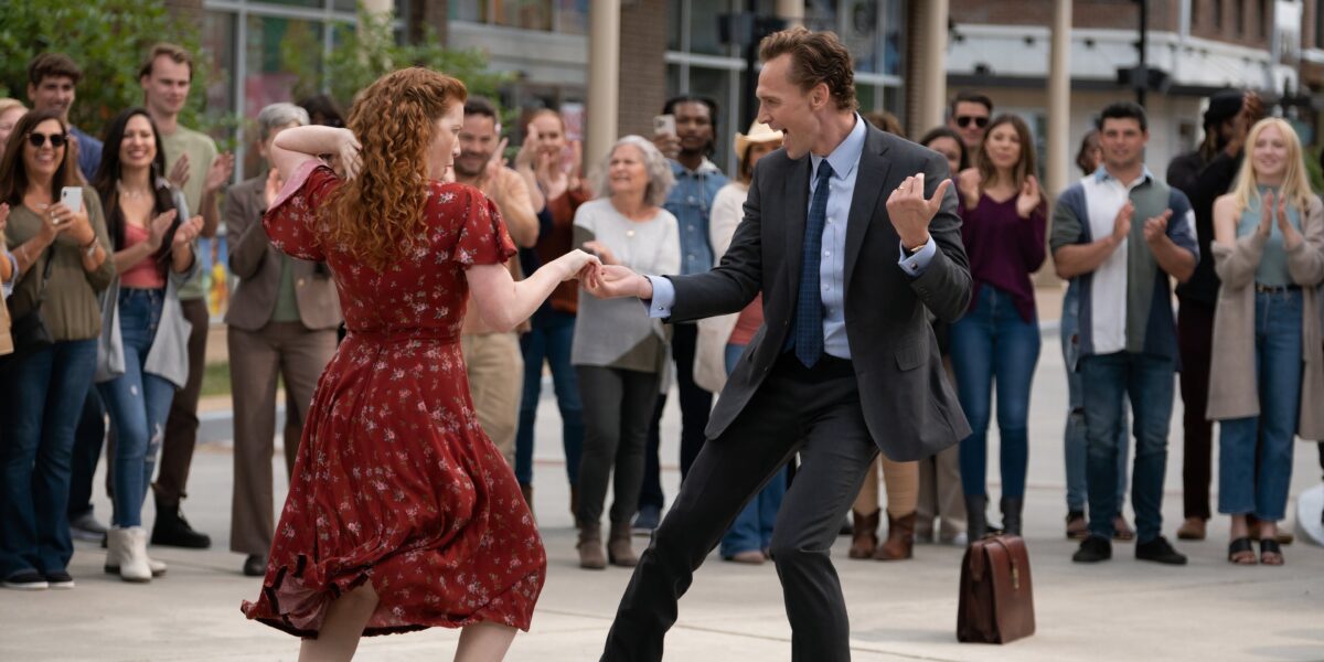 Mike Flanagan Successfully Mixes Genres In Exciting Stephen King Adaptation