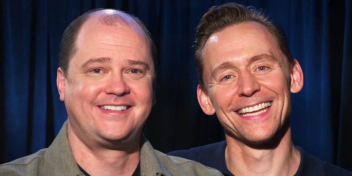 Tom Hiddleston and Mike Flanagan Explain How They Filmed This Crucial Easter Egg for ‘The Life of Chuck’