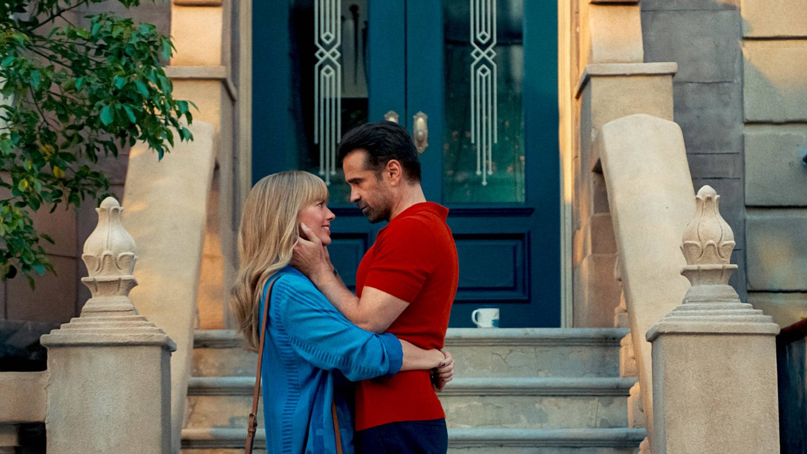 Colin Farrell & Margot Robbie’s Romantic Fantasy Is A Study In Manufactured Sentimentality