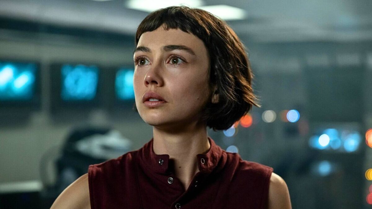 Earth’ Creator Teases Season 2’s “Irresistible” Possibilities