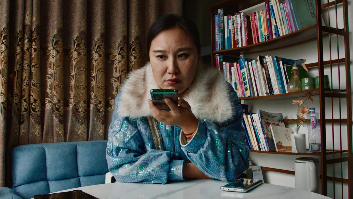 Elizabeth Lo on Her China Infidelity Doc, “Mistress Dispeller”Filmmaker ...
