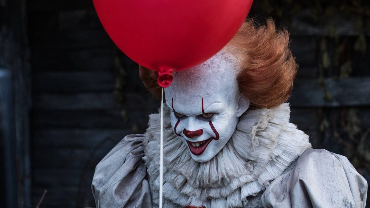 New Look at Bill Skarsgård’s Pennywise