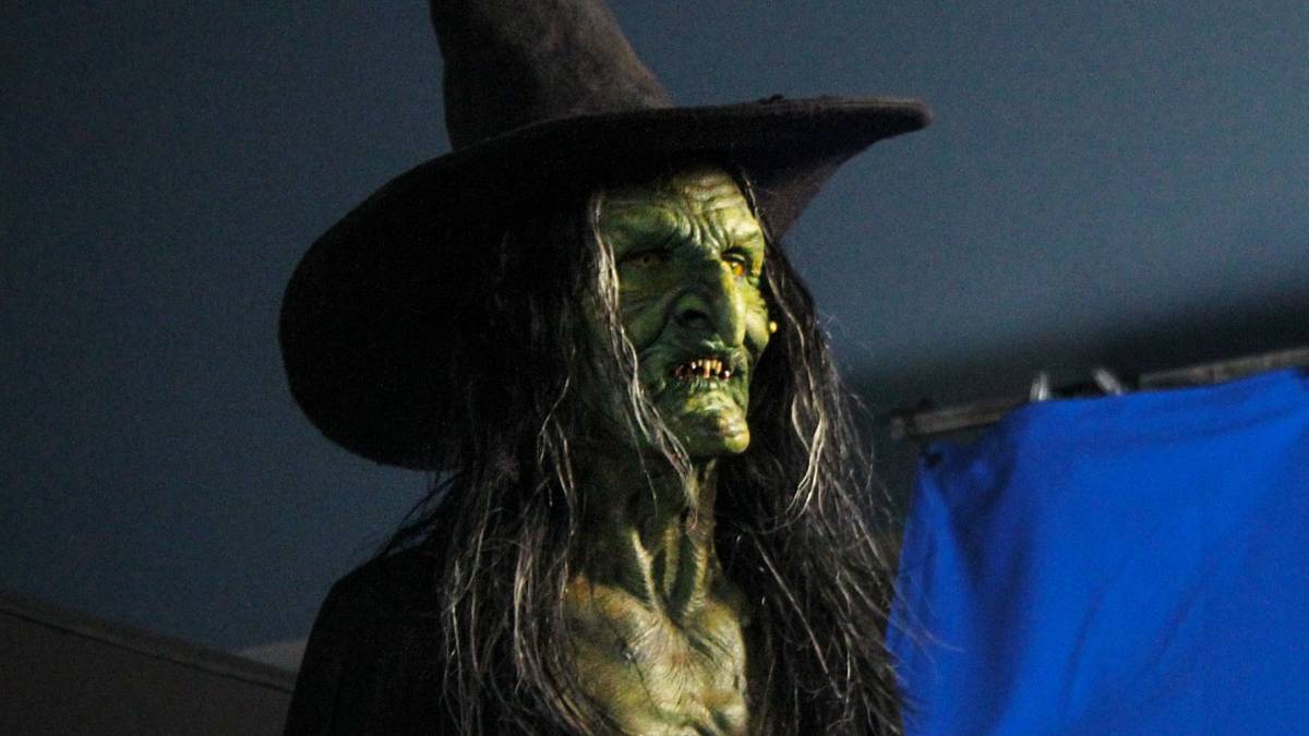 ‘V/H/S/Halloween’ Directors Take Us Behind the Scenes for the Latest in Shudder’s Risky Anthology Franchise