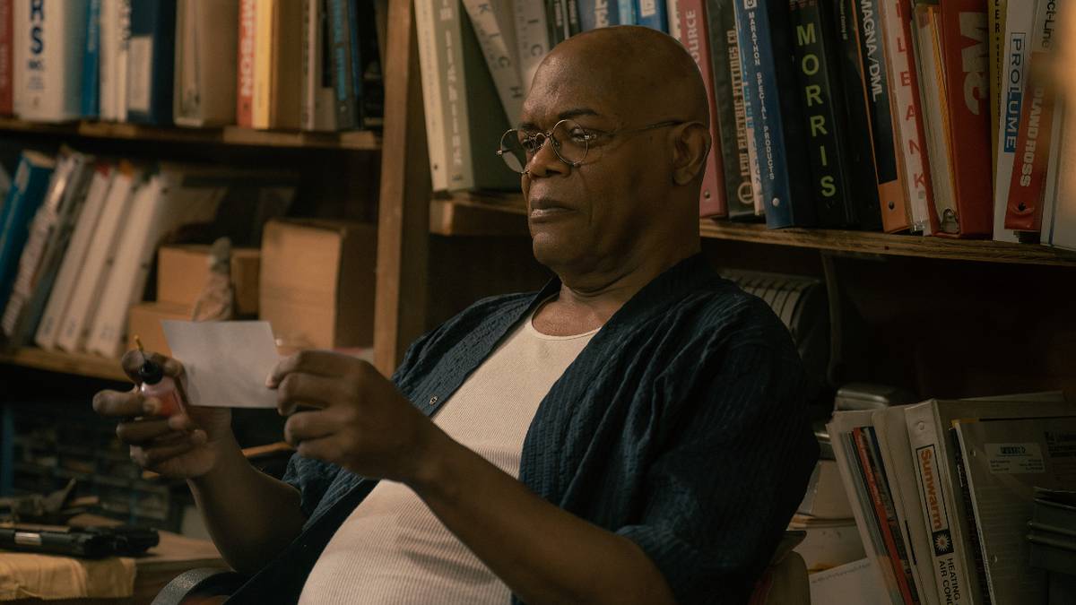 Samuel L. Jackson Is a Great Addition to Sly Stallone’s Mob Drama