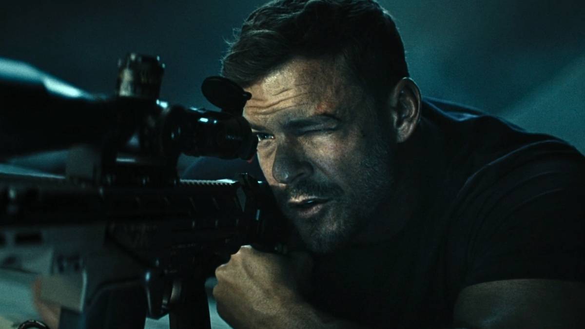 Alan Ritchson’s New 8-Part Action Thriller Lands Solid RT Score While Dominating Streaming
